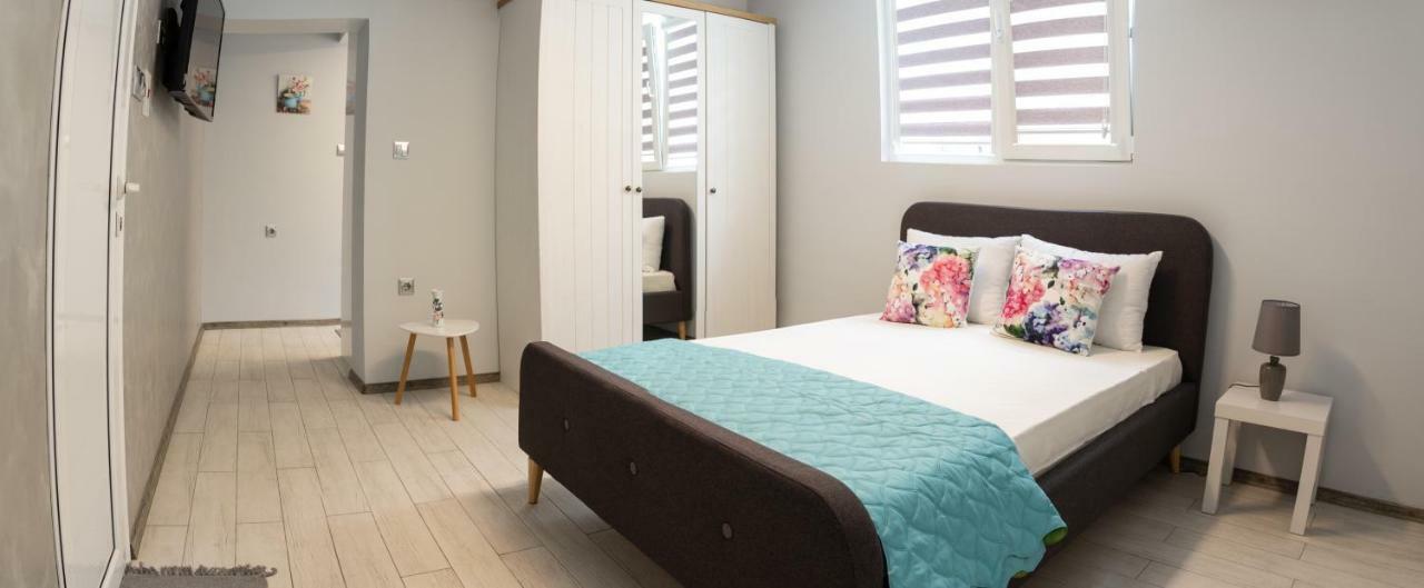 Apartment Morska street Burgas Stad Buitenkant foto